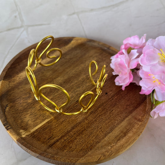 Gold Brazalet in Aluminium
