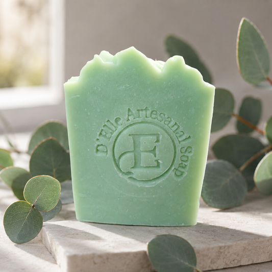 jabon herbal de eucalipto que ayuda con lo de aromaterapia y da una sensacion de limpieza