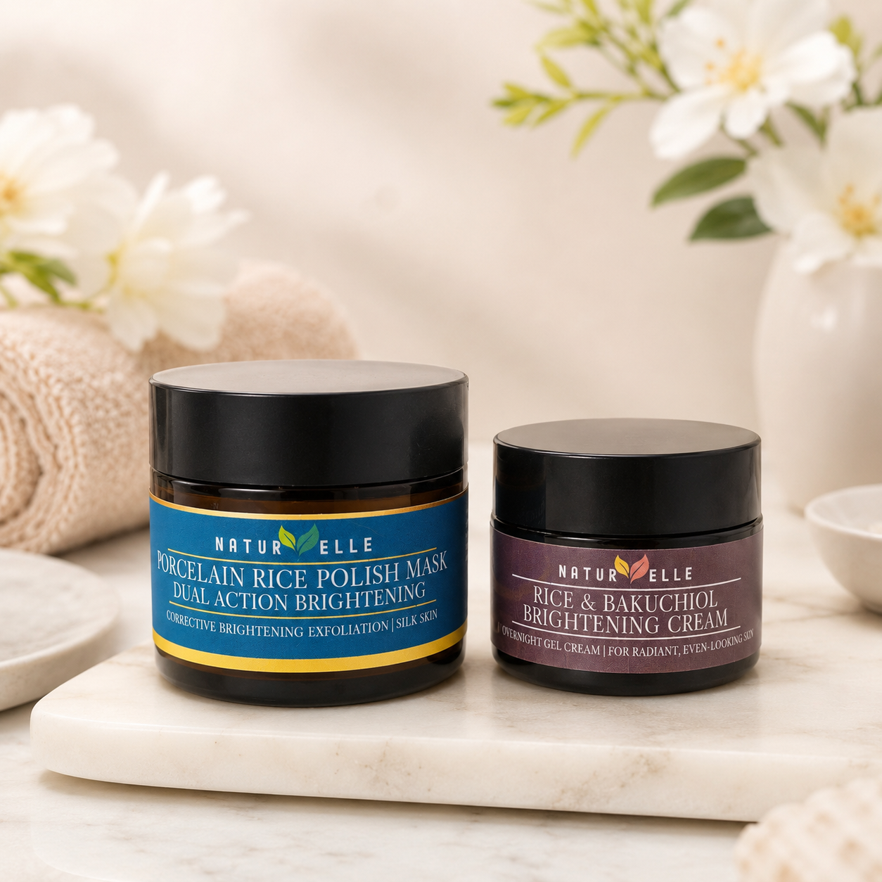 Rutina facial iluminadora con mascarilla exfoliante de arroz y crema aclarante con bakuchiol para una piel de apariencia más suave y luminosa.